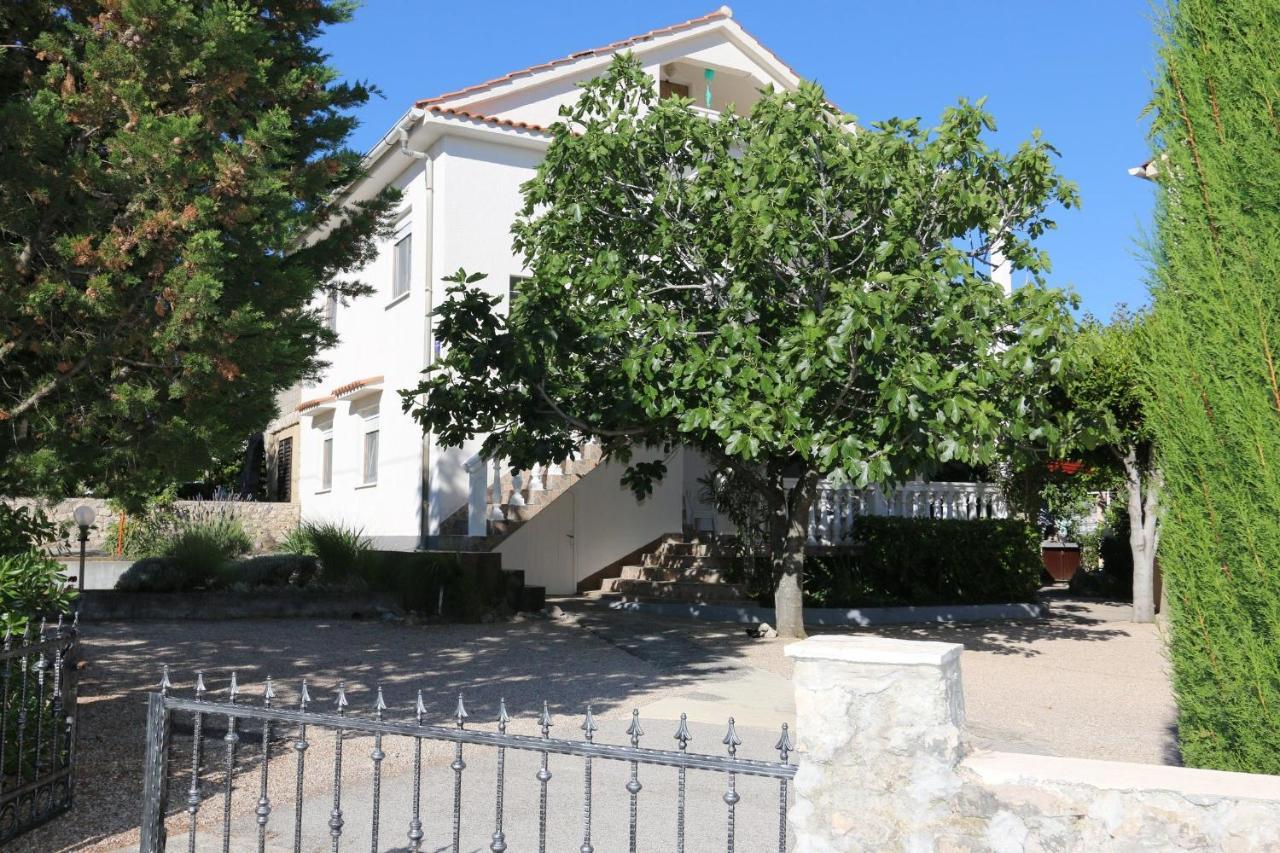 Apartments Nadenic Сило Экстерьер фото